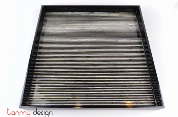 Black square lacquer tray attached with striped mussel shell pattern 30 cm